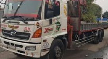 Thuê xe cẩu thùng tại tphcm