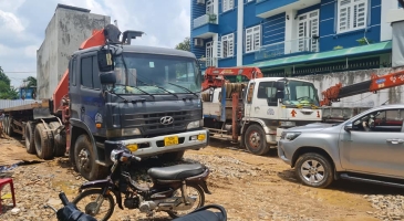 Thuê xe cẩu tự hành 