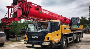 Cho thuê xe nâng HCM – Giải pháp nâng hạ hiệu quả cho doanh nghiệp