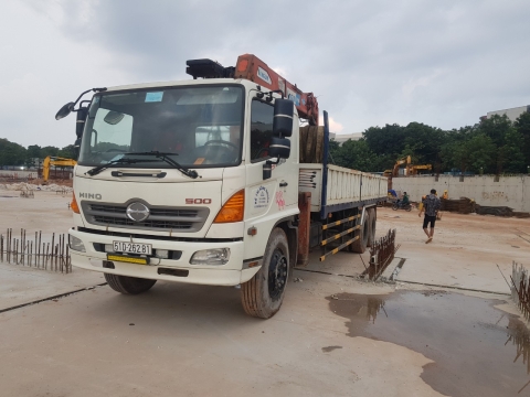 DỊCH VỤ XE NÂNG DI DỜI HÀNG HÓA
